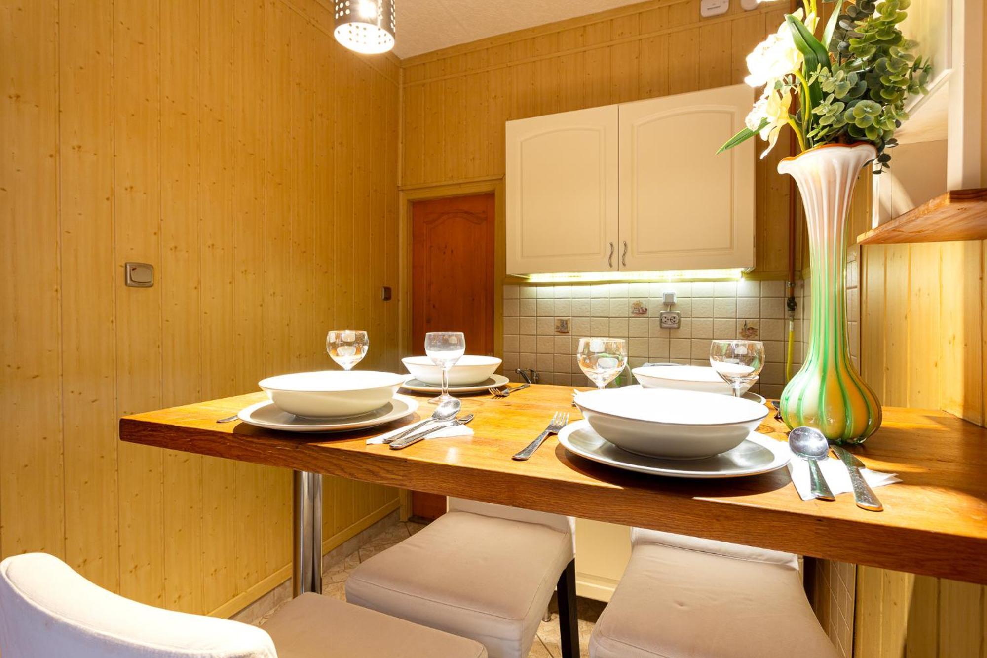 Rivercity South Buda Hills Apartment